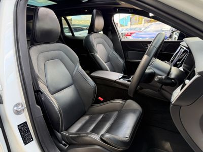 2022 Volvo V60