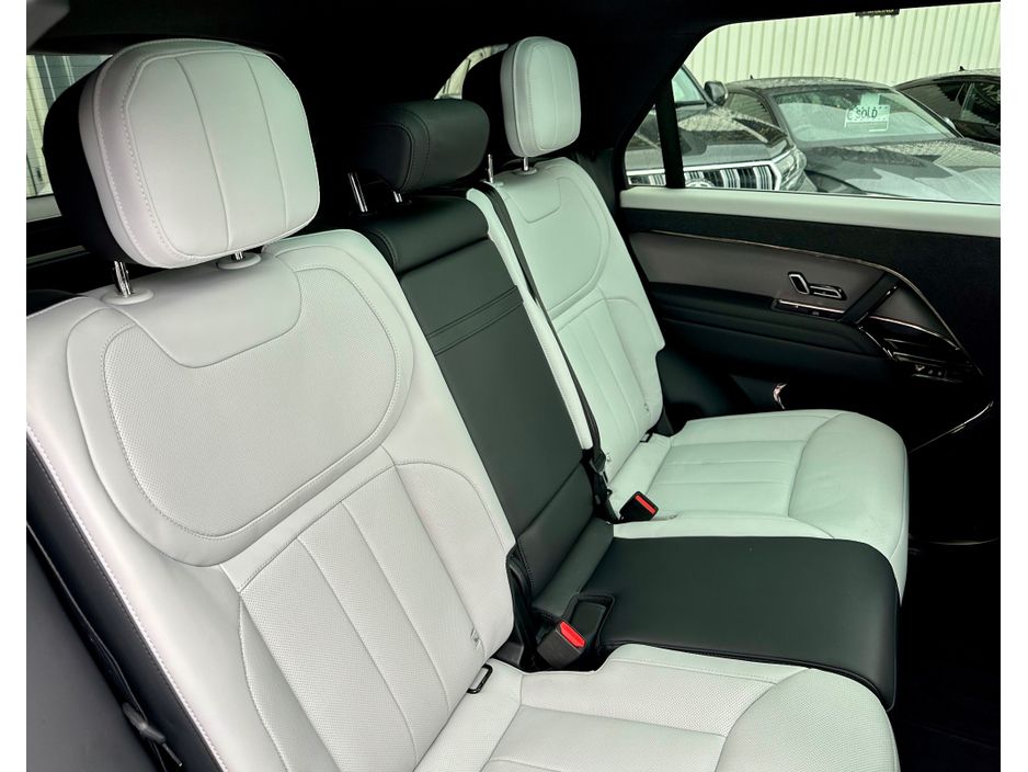 2025 Land Rover Range Rover