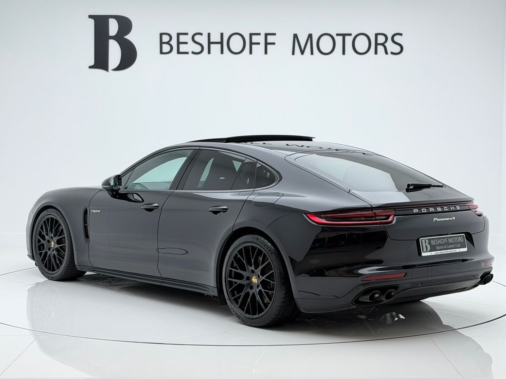 2020 Porsche Panamera