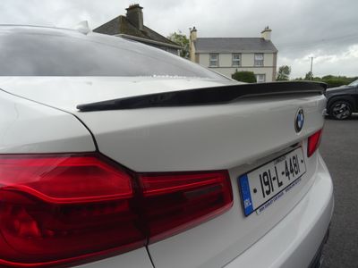 2019 BMW 530