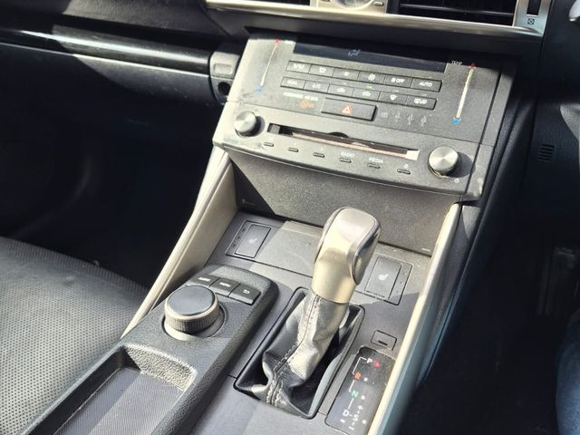 2015 Lexus IS