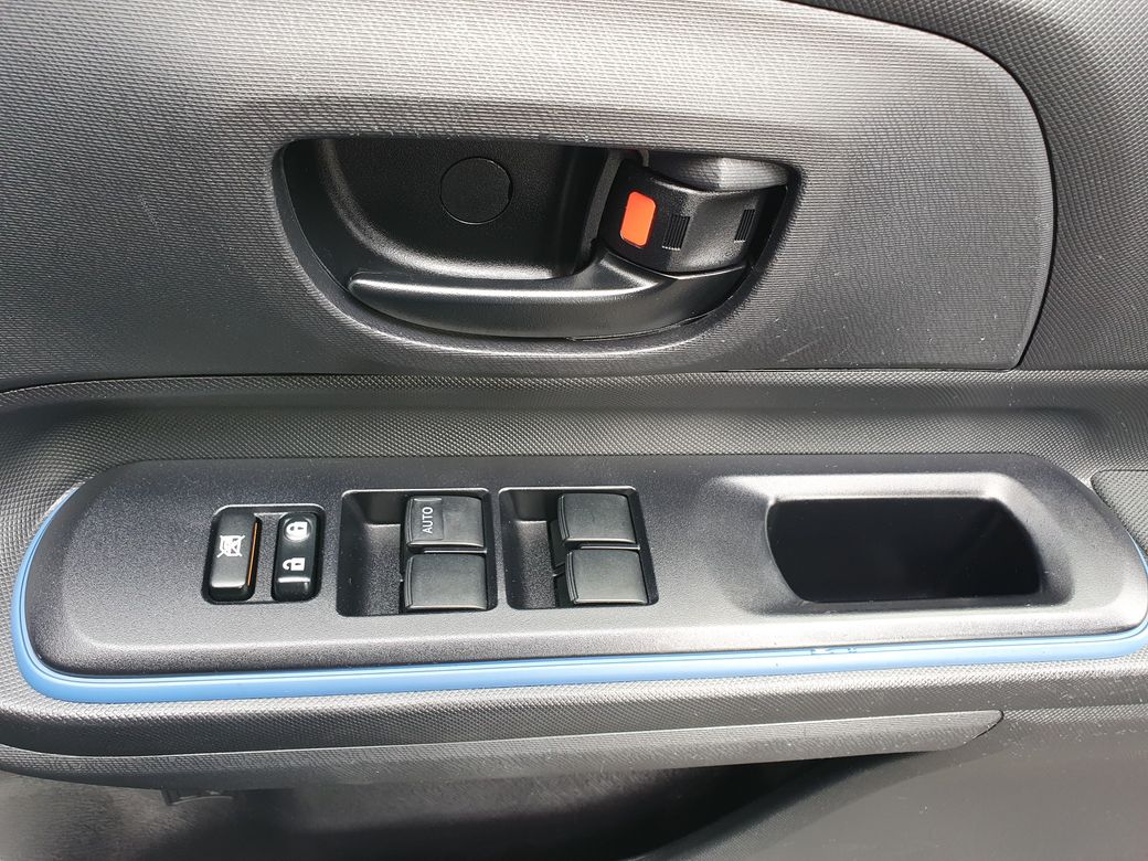 2014 Toyota Aqua