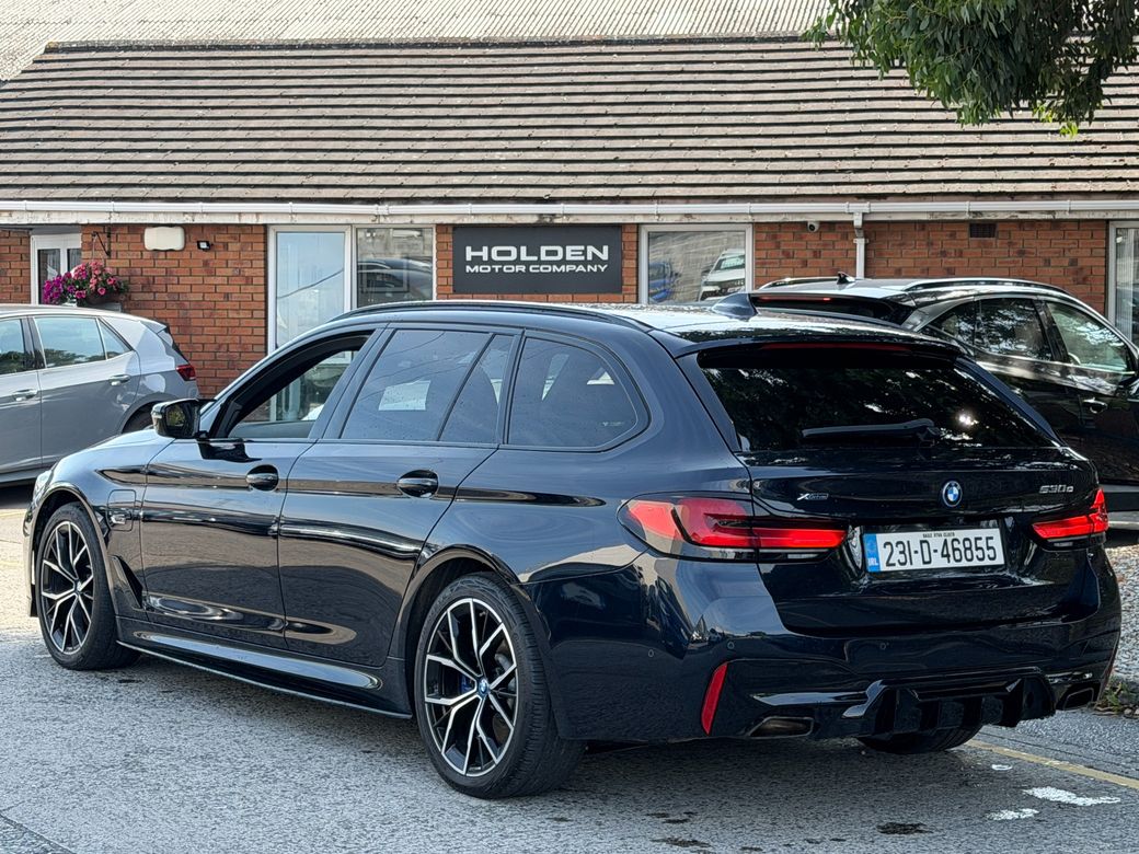 2023 BMW 530