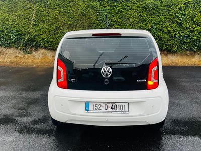 2015 Volkswagen up!