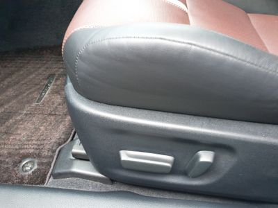2014 Toyota Crown