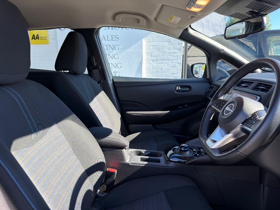2024 Nissan Leaf