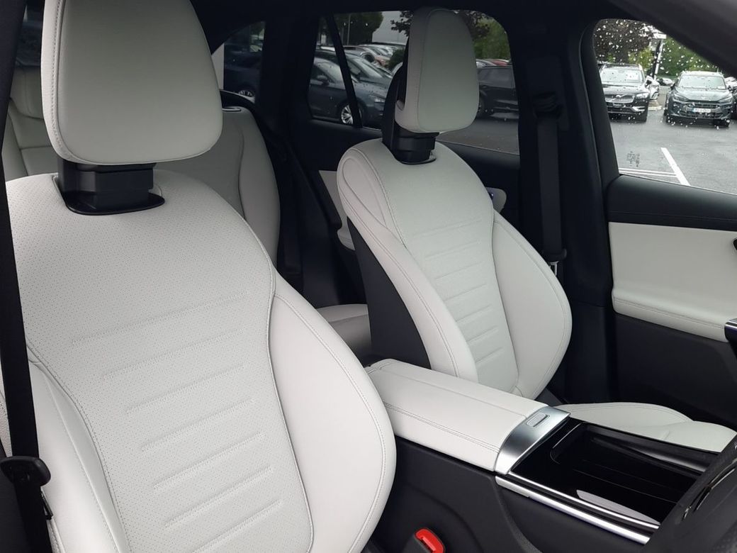 2025 Mercedes-Benz GLC Class
