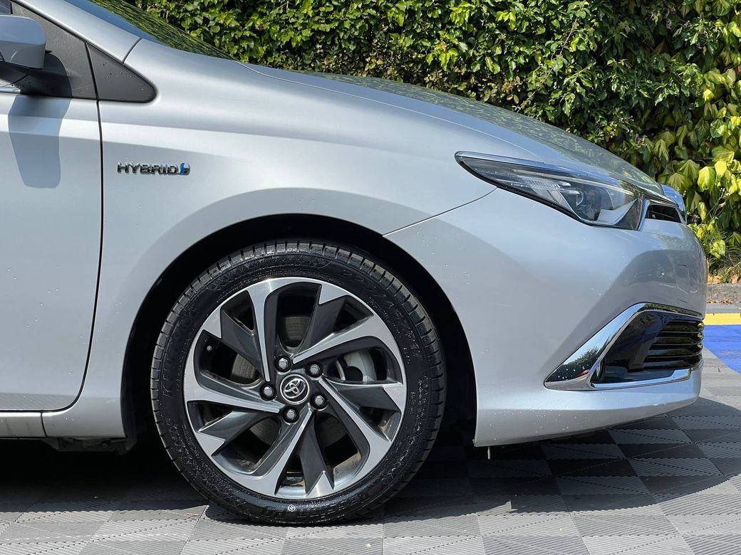 2017 Toyota Auris