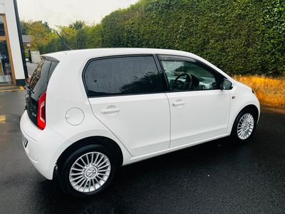 2015 Volkswagen up!