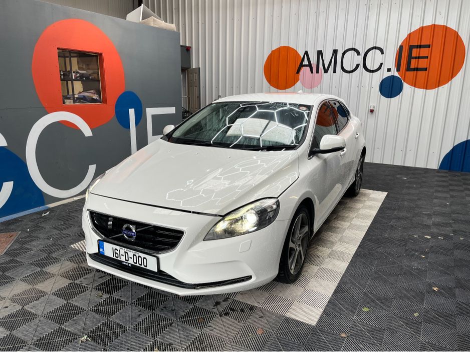 2016 Volvo V40