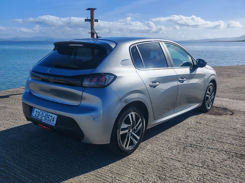 2023 Peugeot 208