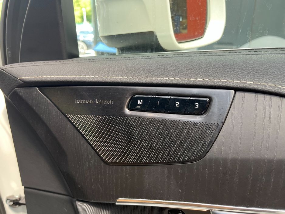2022 Volvo XC90