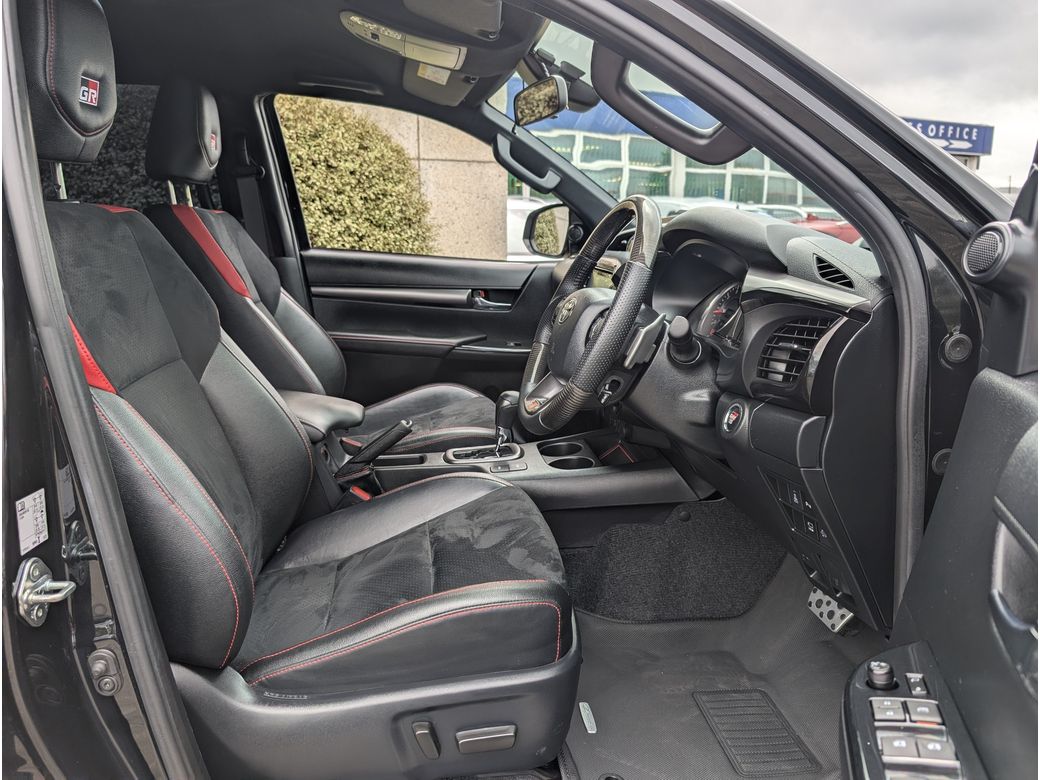 2023 Toyota Hilux