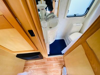 2005 ELDDIS SUNTOR 300 R.H.D 