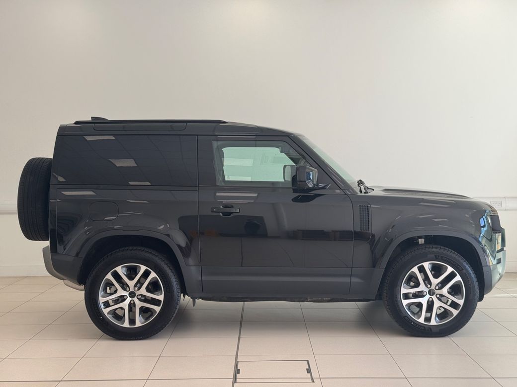 2026 Land Rover Defender