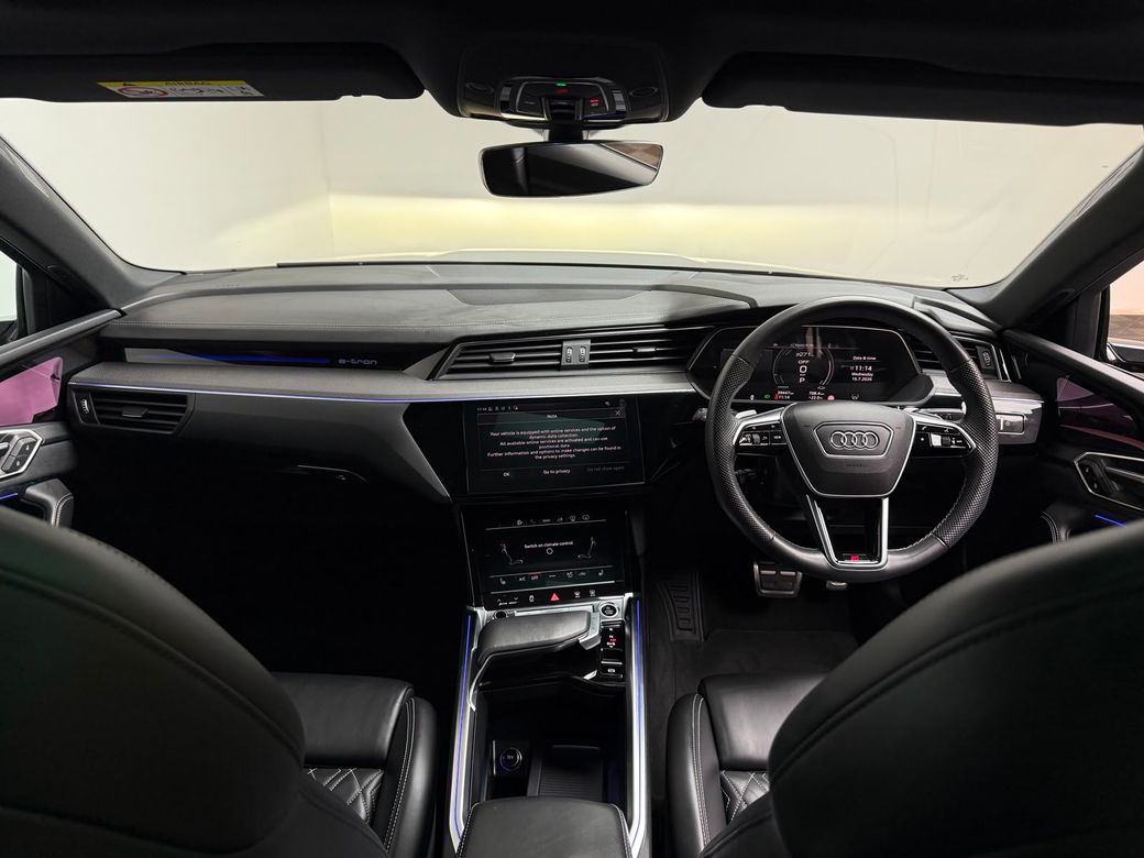 2023 Audi Q8
