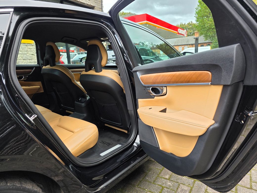 2019 Volvo S90