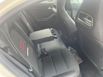 2017 Mercedes-Benz A 180