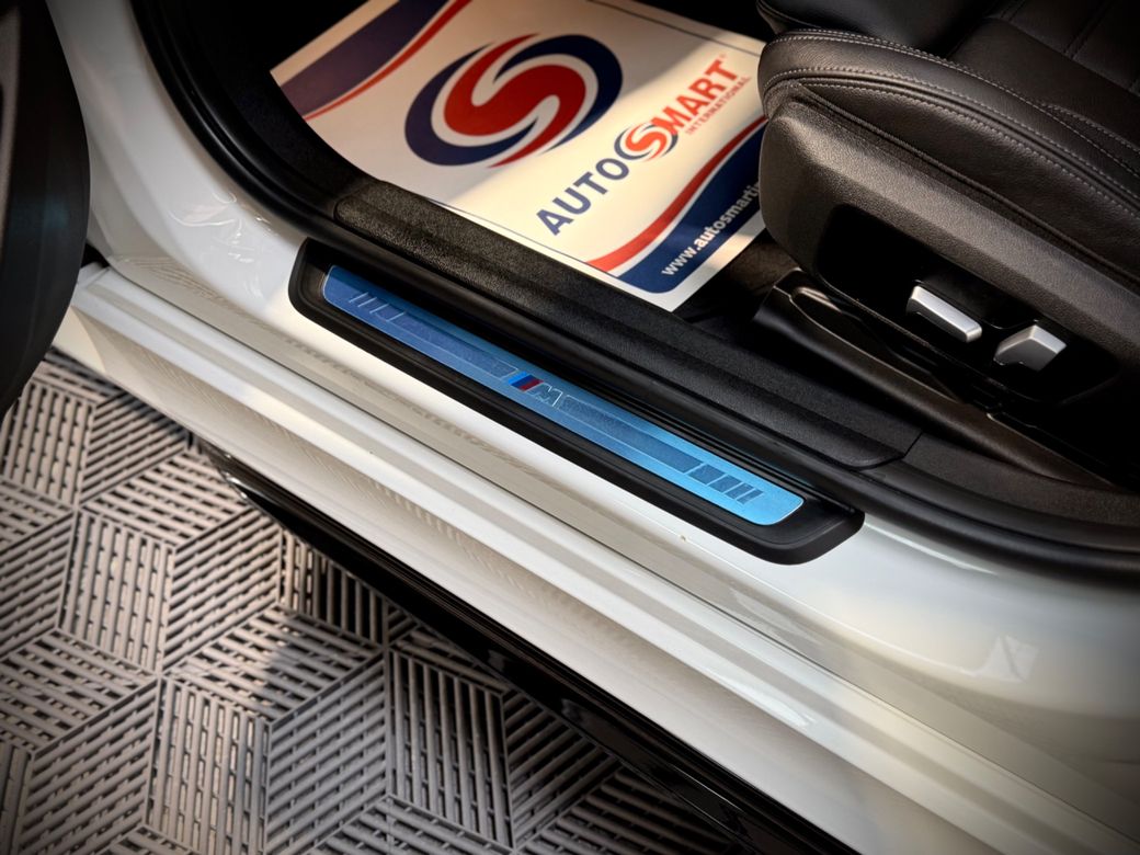 2023 BMW 320