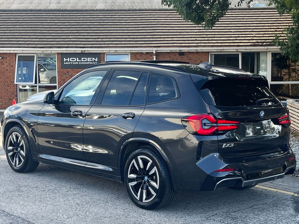 2022 BMW iX3