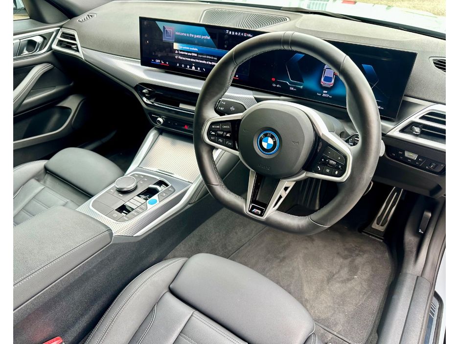 2025 BMW i4
