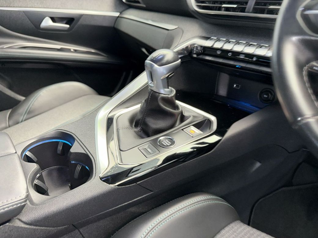 2021 Peugeot 3008