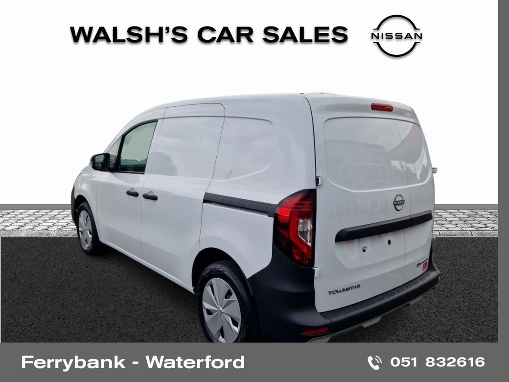 2025 Nissan Townstar