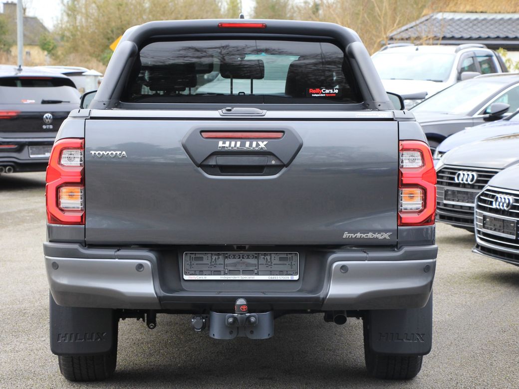 2025 Toyota Hilux