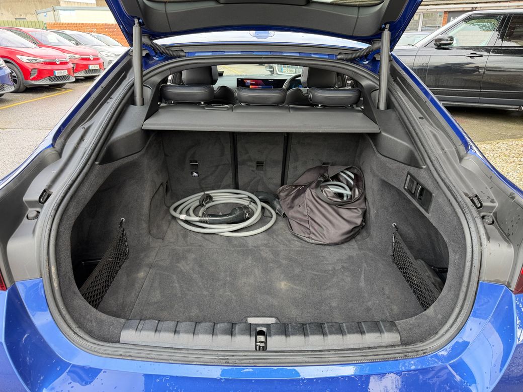2023 BMW i4
