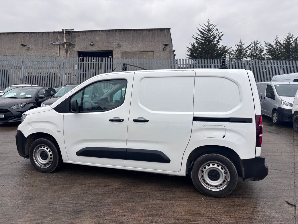 2021 Peugeot Partner