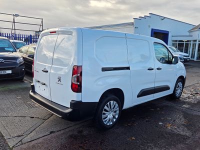 2022 Peugeot Partner