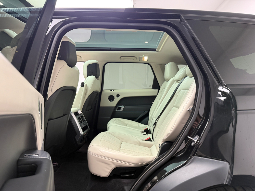 2020 Land Rover Range Rover Sport