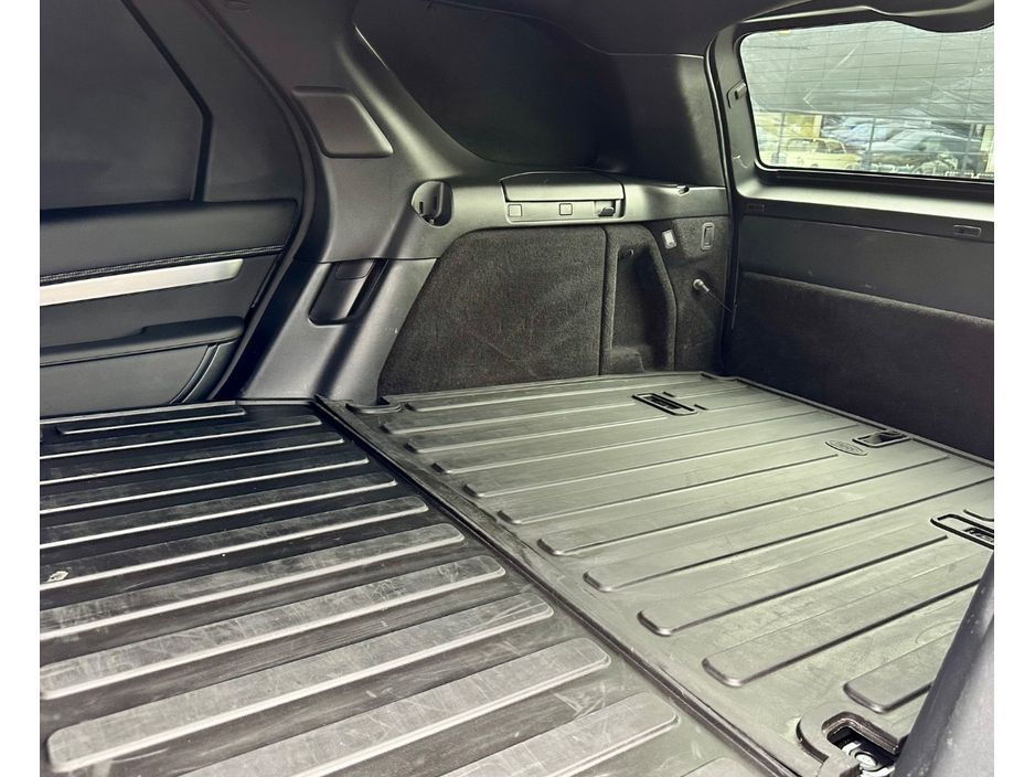 2024 Land Rover Discovery
