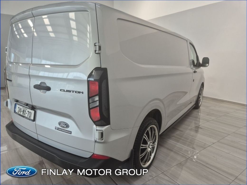 2024 Ford Transit Custom