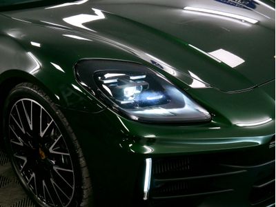 2025 Porsche Panamera