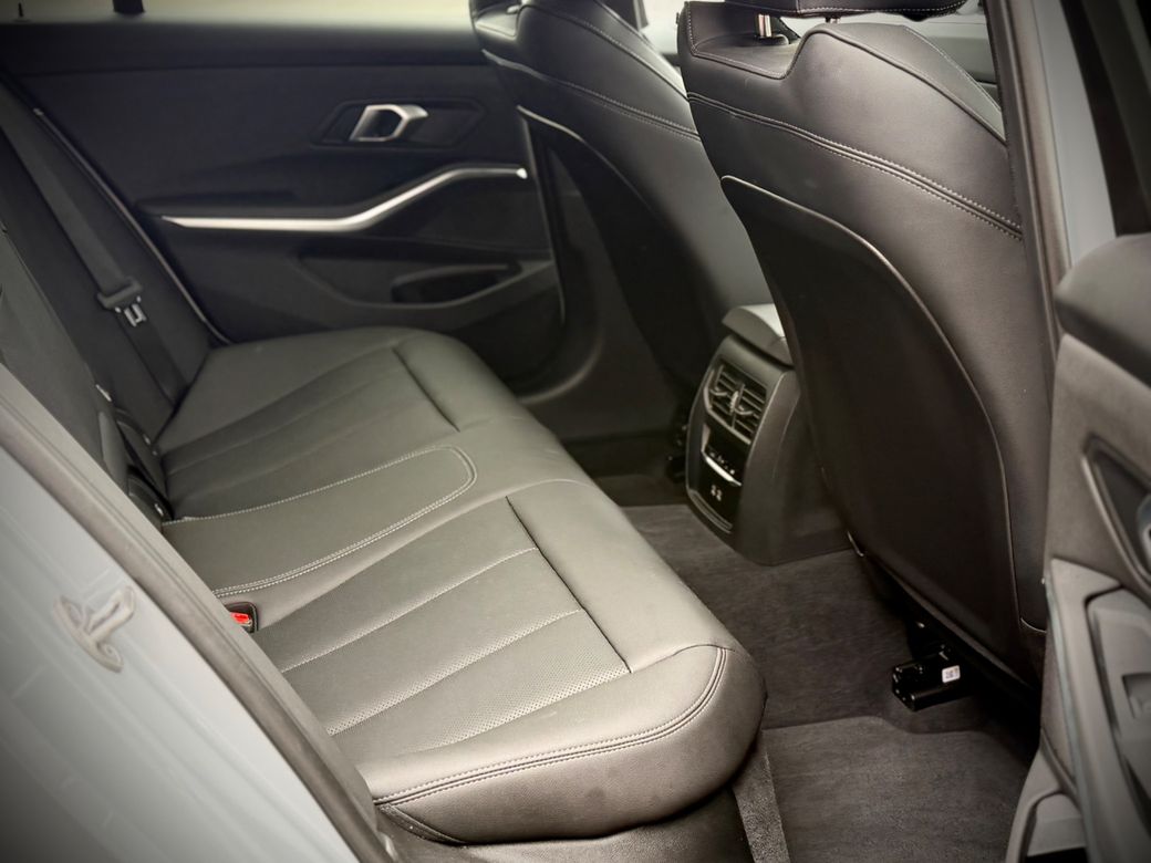 2025 BMW 3 Series