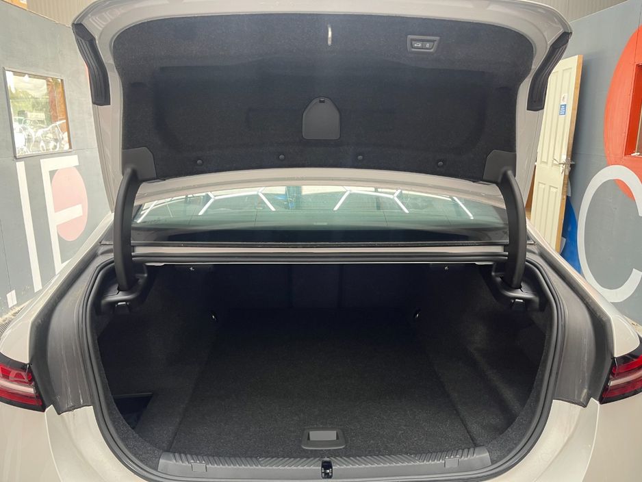 2024 BMW i5