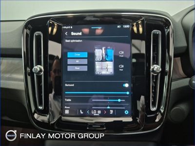 2025 Volvo XC40