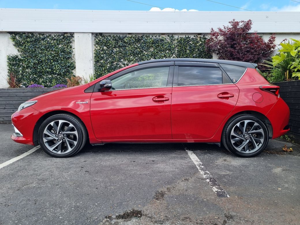 2016 Toyota Auris