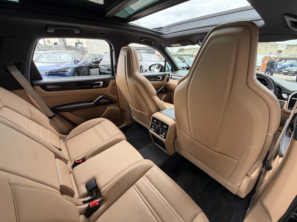 2022 Porsche Cayenne
