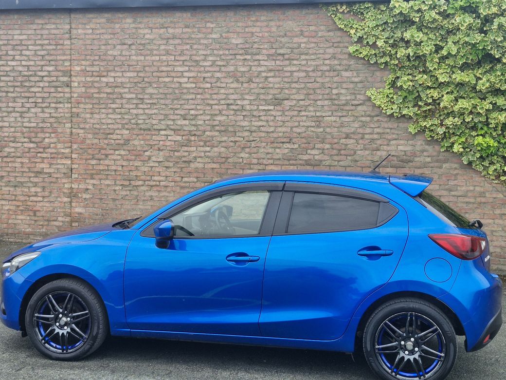 2016 Mazda Demio