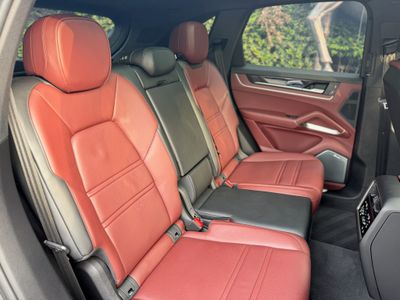 2024 Porsche Cayenne