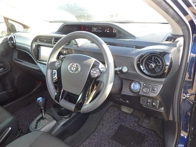 2016 Toyota Aqua
