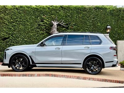 2024 BMW X7