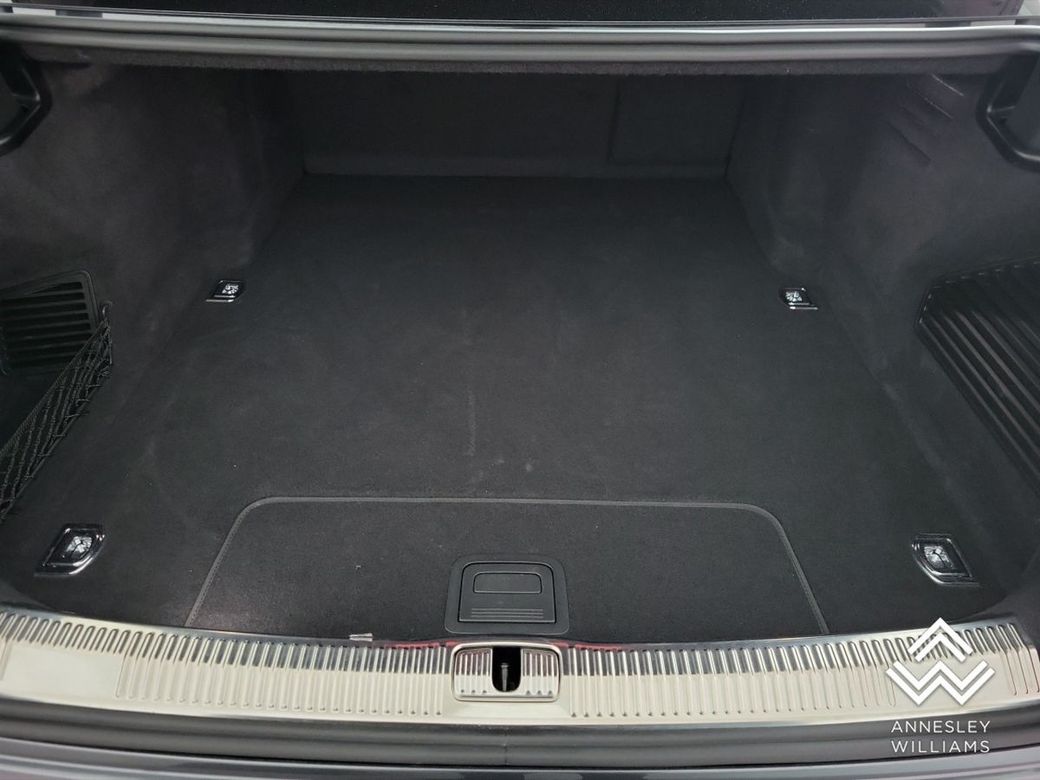 2024 Audi A8