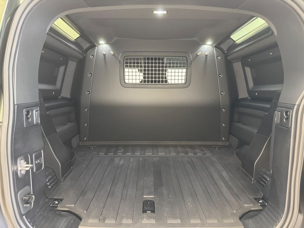2026 Land Rover Defender
