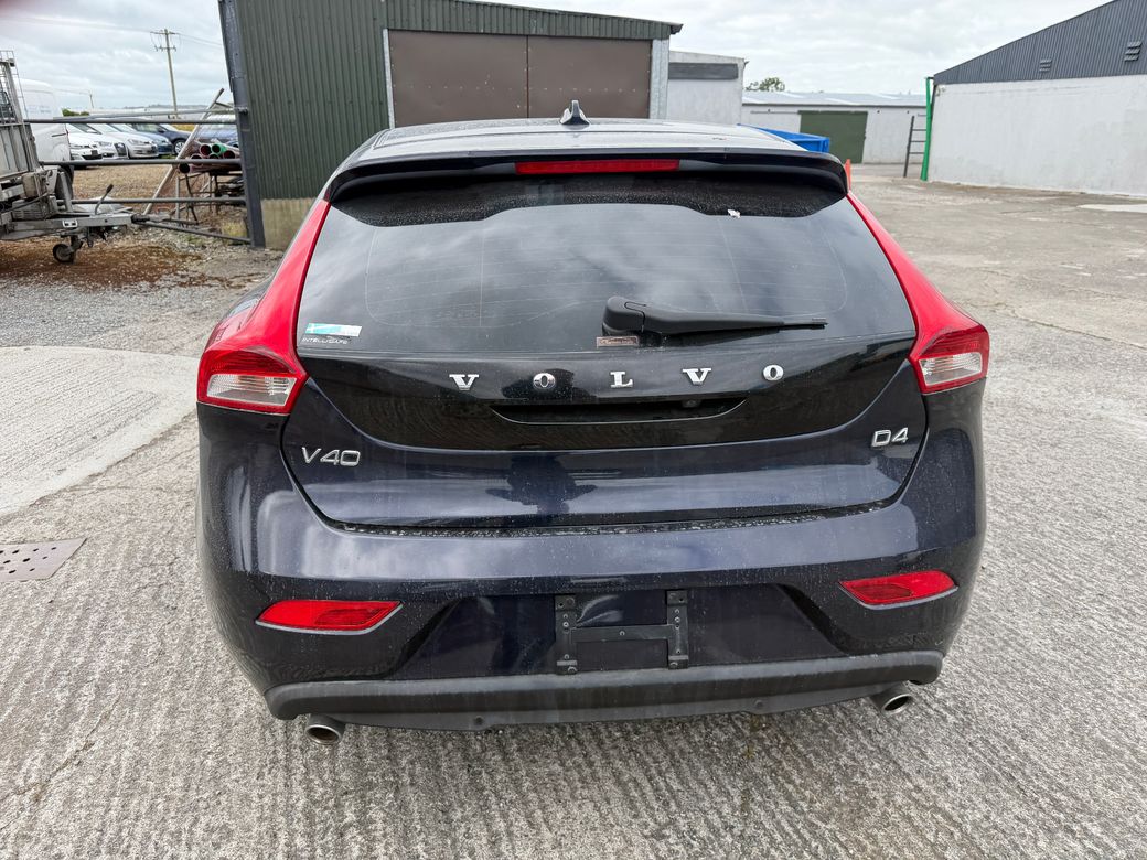 2016 Volvo V40