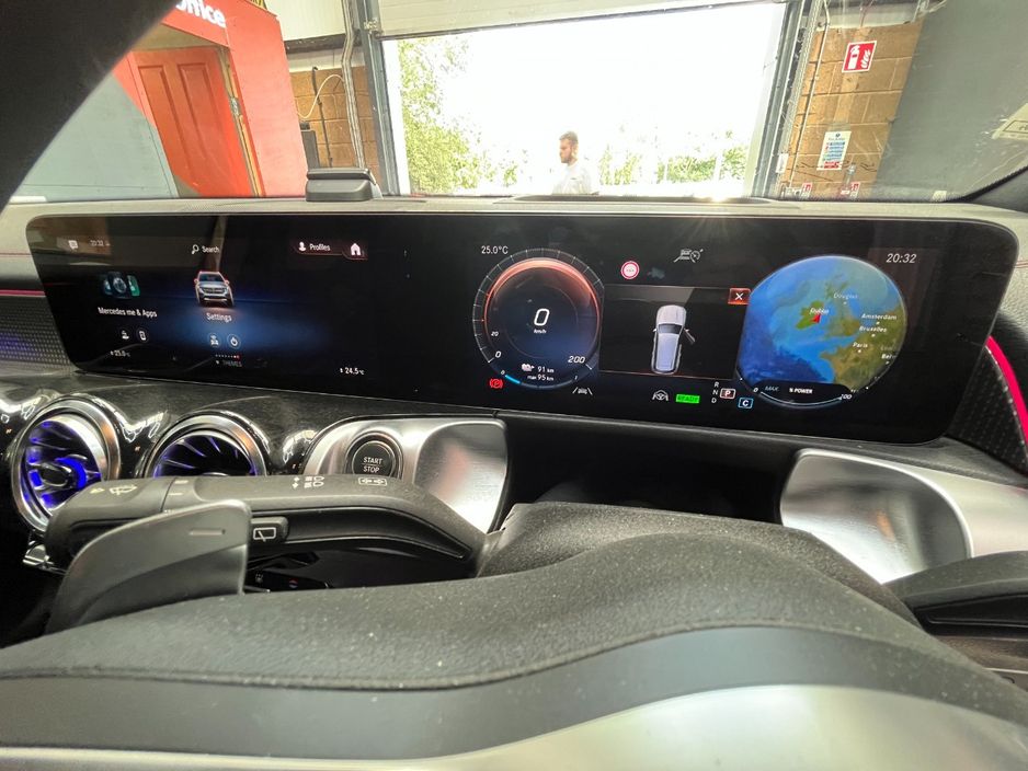 2023 Mercedes-Benz EQB