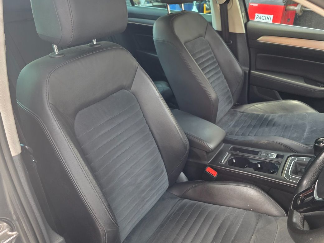 2016 Volkswagen Passat