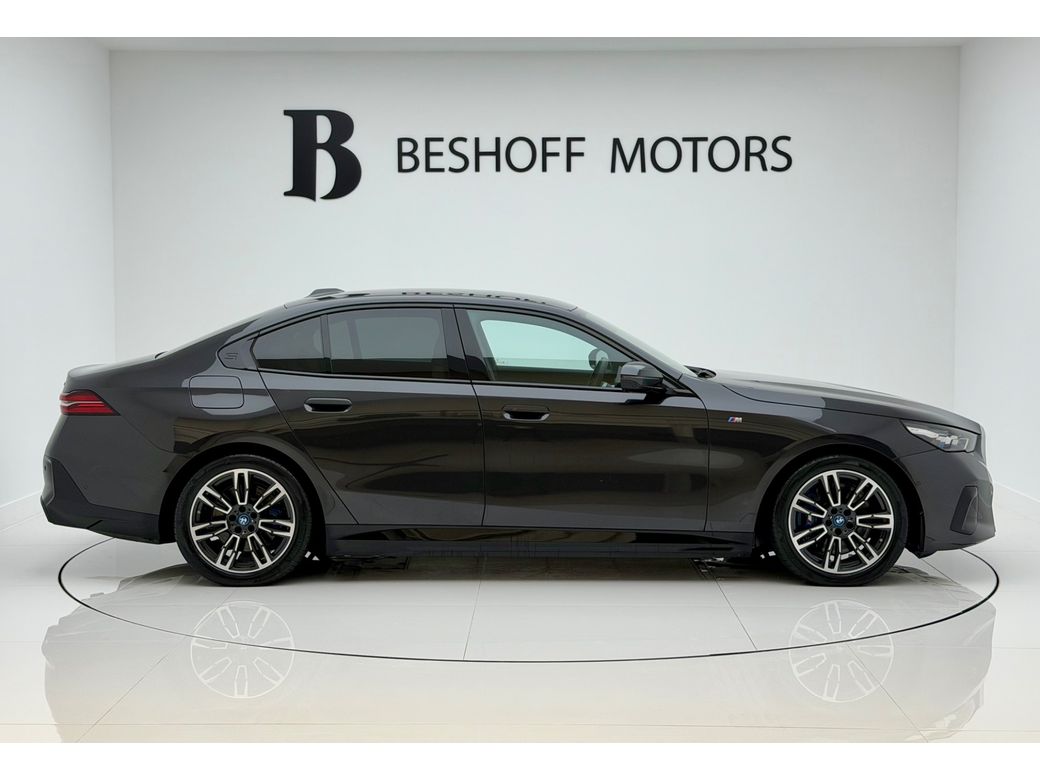 2024 BMW i5